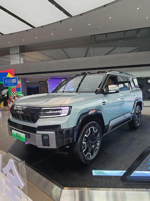 深圳341比亚迪方程豹硬派越野的爆款，英菲尼迪35周年与你共成长